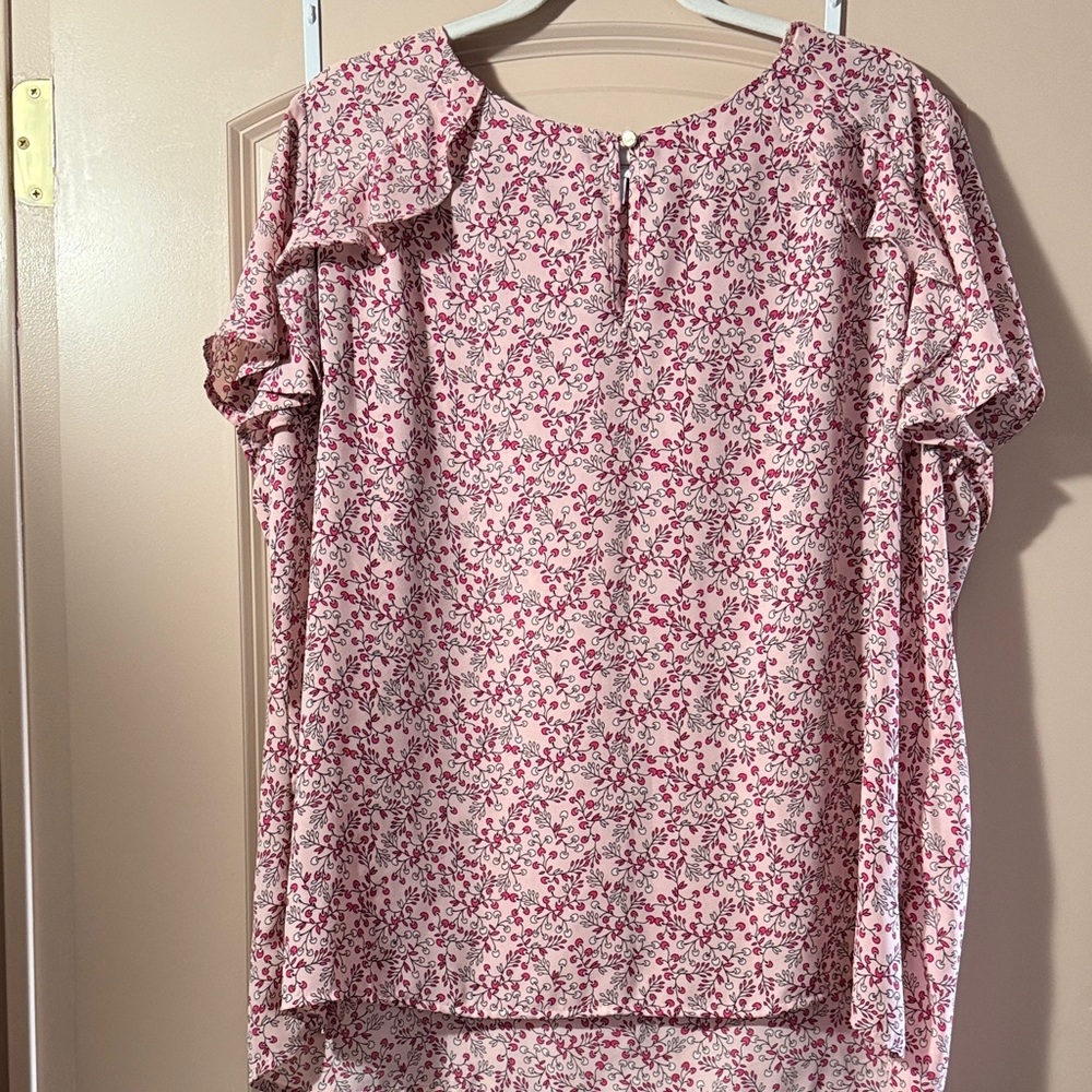 Liz Claiborne Pink Floral Blouse